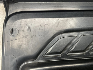 Tapa motor VW 04E103925J