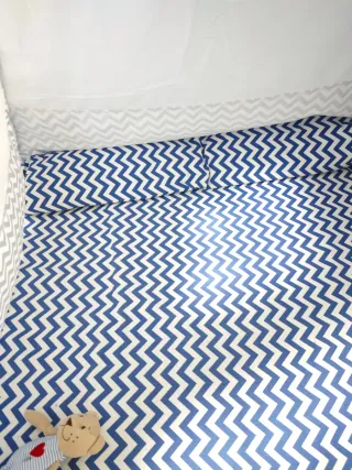 Tipi infantil con estampado de zig-zag