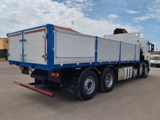 Volvo FM 370-CAMIONES GRUA