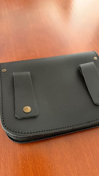 Riñonera de cuero para caza