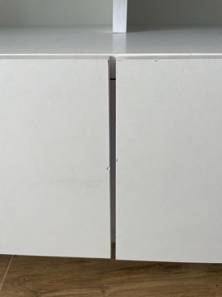 Mueble TV blanco y madera