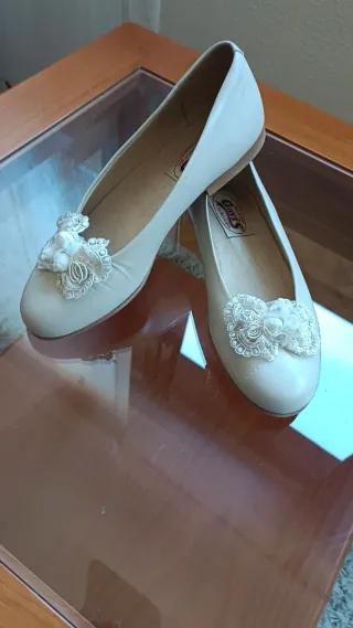 Zapatos comunión niña Gavi beige talla 33