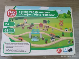 Tren de madera granja Playtive 69 piezas