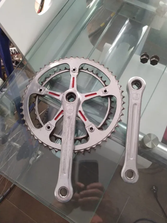 Platos y Bielas Campagnolo Record