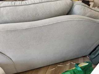 Sofá retro azul ideal para  espacios  decoración