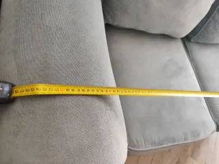 Sofá retro azul ideal para  espacios  decoración