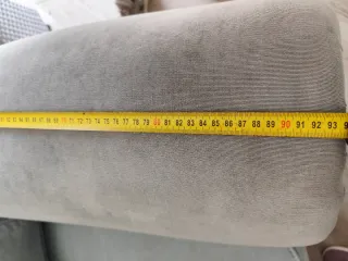 Sofá retro azul ideal para  espacios  decoración