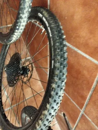 Ruedas Maxx 1 Aluminio con Discos y Cassette