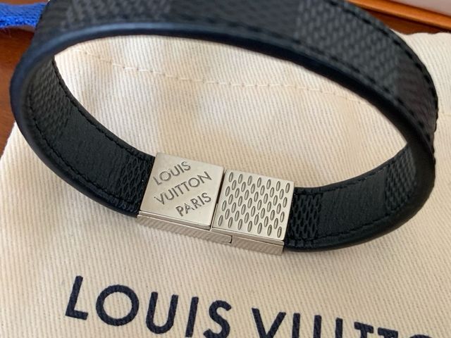 Conjunto LOUIS VUITTON Pulsera y Collar - Original