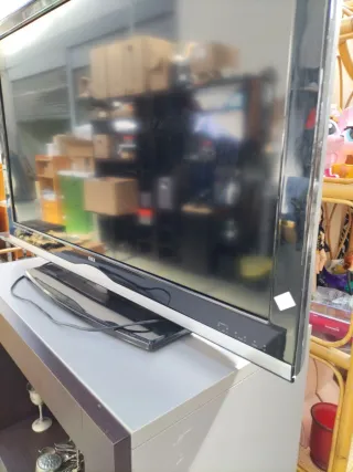 Televisión plasma negra