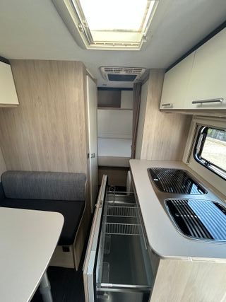 CARAVANA CARAVELAIR 426-AIRE-FRIGORIFICO COMPRESOR