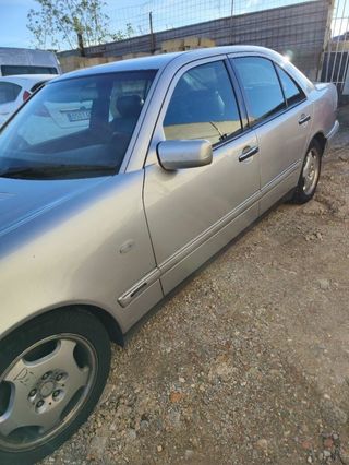 Despiece MERCEDES-BENZ CLASE Color PLATA DIAMANTE