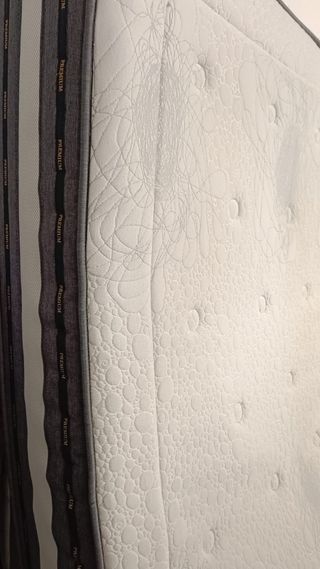 Colchón 150x200 muy grueso bueno exposición