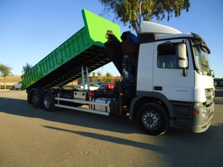 Mercedes ACTROS 2532-CAMIONES GRUAS