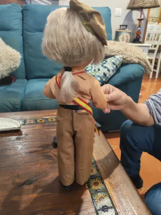 Muñeca antigua ejército español con trompeta