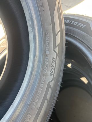 Neumático usado 225/55 R17C 109/107H