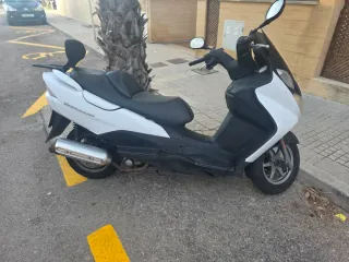 Suzuki Burgman 150cc Scooter