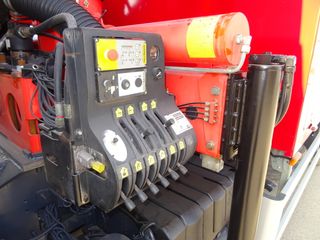 Volvo FL 240.18-CAMIONES GRUAS