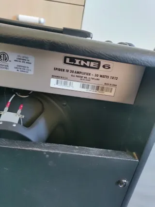 Amplificador Line 6 Spider IV 30