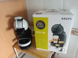 Cafetera Krups Dolce Gusto Mini Me + Mueble Dic 25