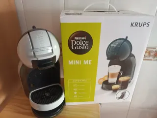 Cafetera Krups Dolce Gusto Mini Me + Mueble Dic 25