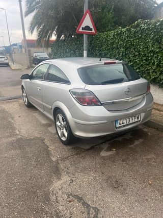 Opel Astra GTC