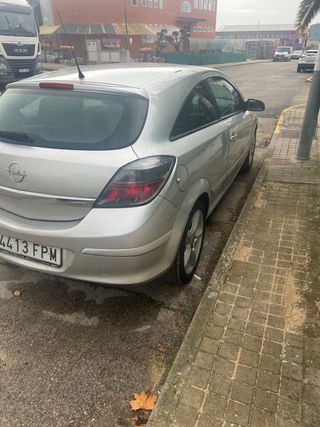 Opel Astra GTC