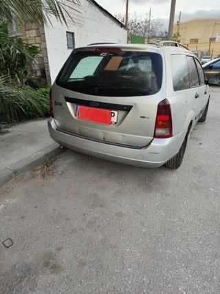 Despiece FORD FOCUS Color PLATA PERLA FAMILIAR CAK