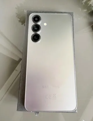 MOVIL SAMSUNG GALAXY S25 256GB COMO NUEVO