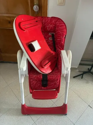 Silla Comedor Bebé Roja y Blanca