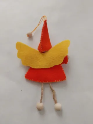 Fatine in pannolenci e corda