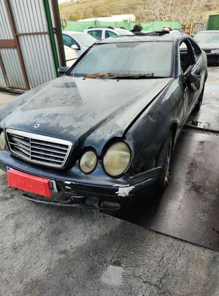 Despiece MERCEDES-BENZ CLK Color NEGRO ESMERALDA