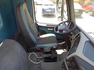 Volvo FM 450-CAMIONES GANCHO + GRUA