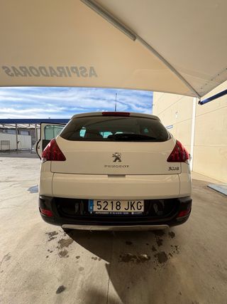 Peugeot 3008 2015