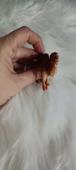Figura de camello de dos jorobas