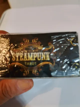 Tarocchi Steampunk Illustrati da Aly Fell
