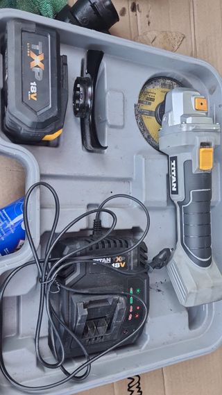 Amoladora Radial Titan TXP 18V