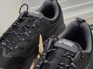 Asics Gel Trabuco Zapatilla Trail Running talla 44