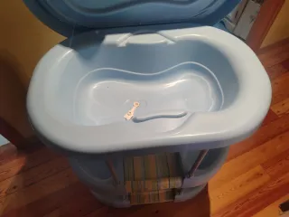 Cambiador y bañera para bebé