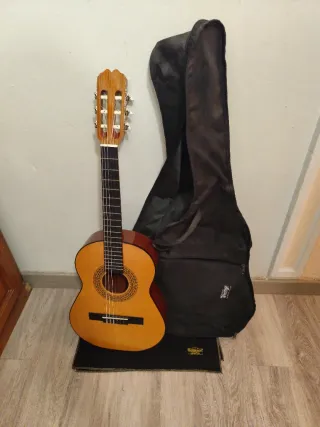 Guitarra Clásica Infantil + Funda