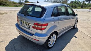Mercedes-Benz Clase B200 D