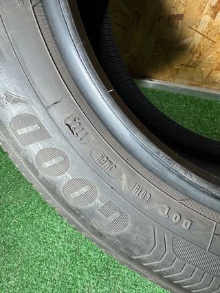 Neumático Goodyear EfficientGrip 205/55R16 91V