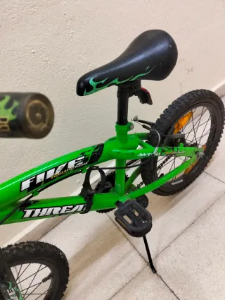 Bicicleta infantil verde