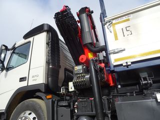 Volvo FM 370-CAMIONES GRUA