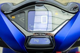 HONDA SH 125 -APTA B Y A1- GARANTÍA OFICIAL