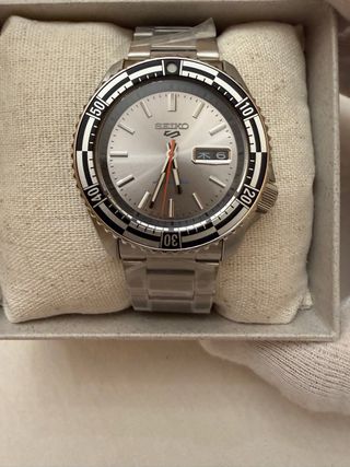 Seiko 5 Sports