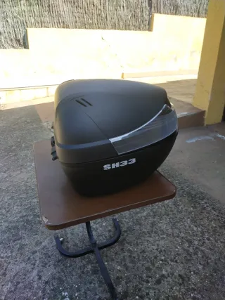 Baúl Shad SH33 Negro