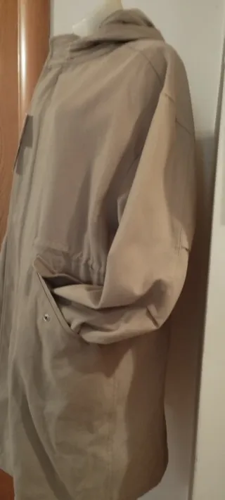 Gabardina Zara Beige Talla L Nueva