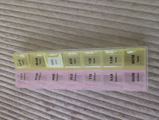 Pastillero Semanal 2 Tiempos (Rosa/Amarillo)