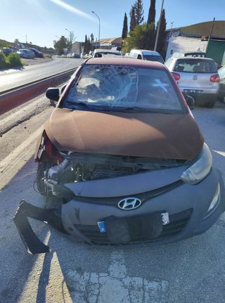 Despiece HYUNDAI I20 Color ELECTRIC RED SOL PB